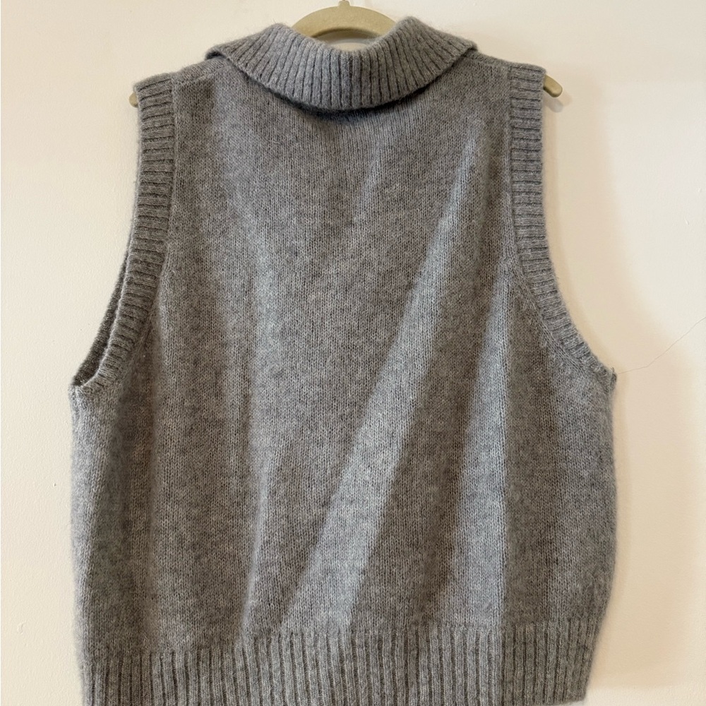 & Other Stories Chunky Sweater Vest - Picture 2 of 6